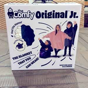 Brand new  the comfy original jr  blanket, best for ages 10 and under